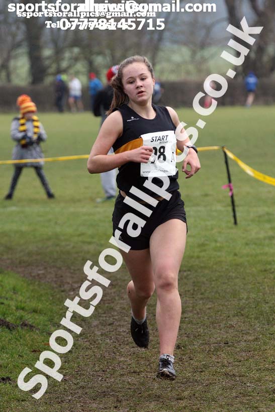Senior and veteran womens 2018 Durham Cathedral Cross Country Relay. Photo:  David T. Hewitson/Sports for All Pics